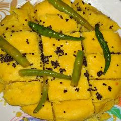 A picture of Dhokla.
