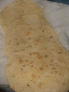 عکسی از دستور نان لواش خانگی