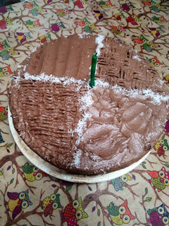 Una foto de Torta de cumpleaños sencilla