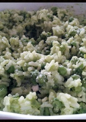 A picture of AMIEs RICE with PEAs.