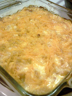 A picture of mac n cheese.