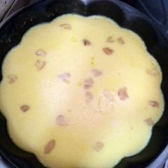 A picture of steamed cream caramel.