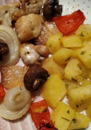 Rablóhús csirkecomb filéből - télen recept fotója