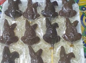 Una foto de Chocolatitos de semana santa 🐇🐰🐰🐰🐰🐇