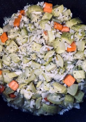 A picture of Zucchini with Olive oil and Mint.