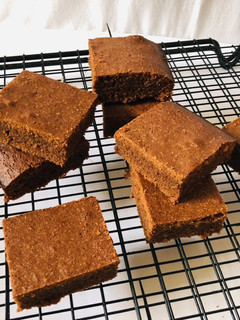 A picture of Ginger Fudge Brownies.