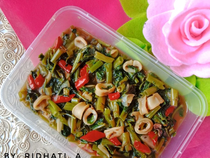 Langkah Mudah untuk Membuat Resep Cumi Cah Kangkung Saos Tiram yang Lezat Sekali Anti Ribet, Mantap