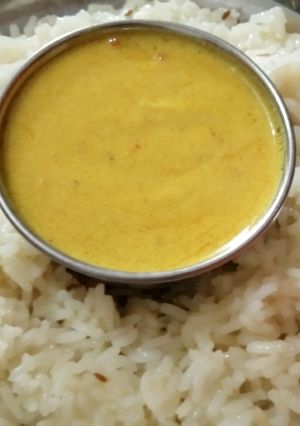 A picture of Curry chawal.