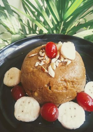 A picture of Jaggery Oats halwa.