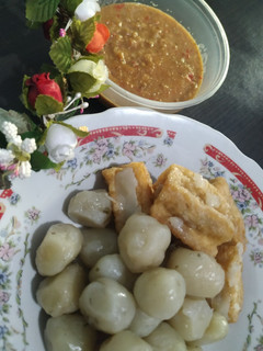 Foto resep Cilok Bandung Bumbu Kacang, Lumer & Murmer