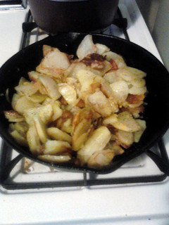 A picture of smothered potatoes.
