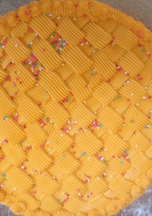 A picture of Basket buttercream cake.