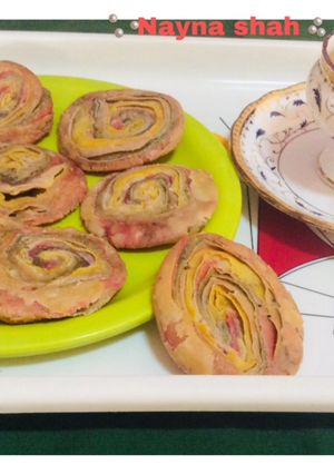 મઠરી (mathri recipe in Gujarati) રેસીપી મુખ્ય ફોટો