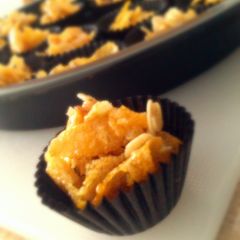 A picture of No Bake Honey 'Flakes.