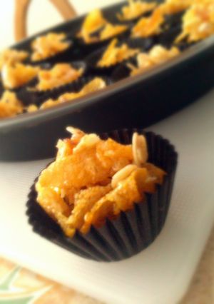 A picture of No Bake Honey 'Flakes.