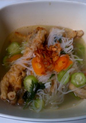 Foto resep Sup oyong-ceker (baceman bawang)