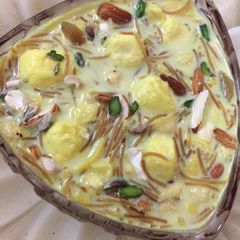 A picture of Chhenna pais sevai.