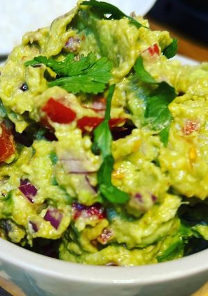 A picture of Chunky Guacamole.