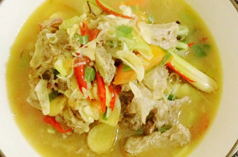 Anti Ribet, Membuat Garang Asem Iga Sapi Ekonomis