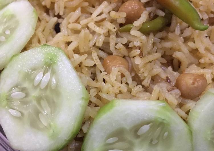 How to Fall Eating on a Dime Safed Chana Pulao