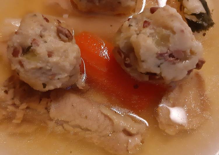 Pulyka csontleves májas gombóccal