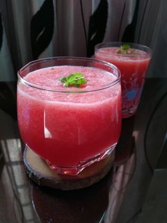 সিমপ্ল ইয়ামি ওয়াটারমেলন জুস 🍉🍹 রেসিপির প্রধান ছবি