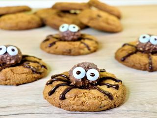 Spider Cookies | Chocolate Chips Cookies | Halloween Cookies