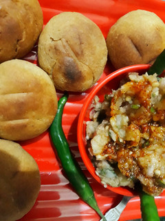 लिट्टी चोखा (litti chokha recipe in Hindi) रेसिपी मुख्य फोटो