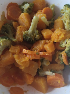 Una foto de Verduras cocidas salteadas con mantequilla