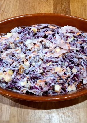 Una foto de Ensalada de col lombarda con yogur