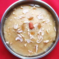 A picture of Potato Sheera (Halva).