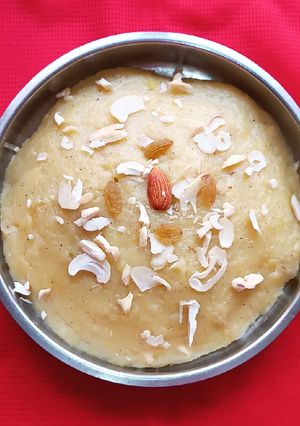 A picture of Potato Sheera (Halva).