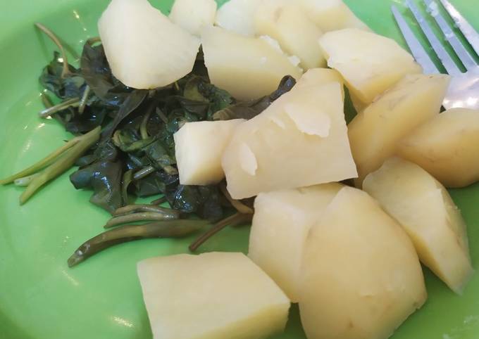 Kangkung kentang kukus (buat ngirit dan mau diet)
