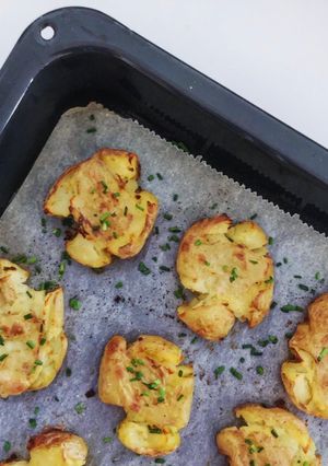 A picture of Crispy Smashed Potatoes.