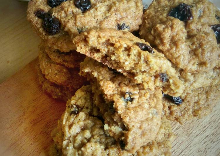 Oatmeal Raisin Chewy Cookies [Best Chewy Cookies Ever]