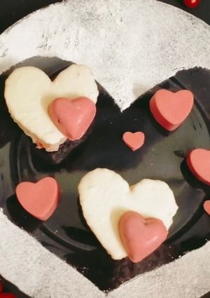 কেক এন্ড চকোলেট ডুয়ো(cake and chocolate duo recipe in Bengali) রেসিপির প্রধান ছবি