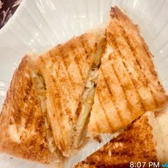 A picture of Chicken sandwich 🥪🤤.