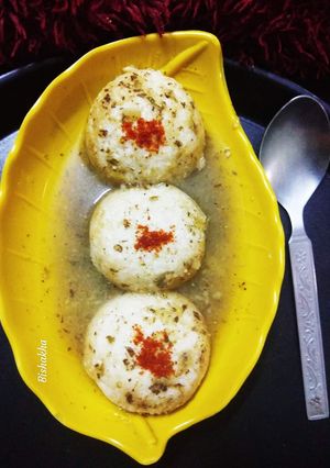 A picture of Aam Panna Dahi Vada.