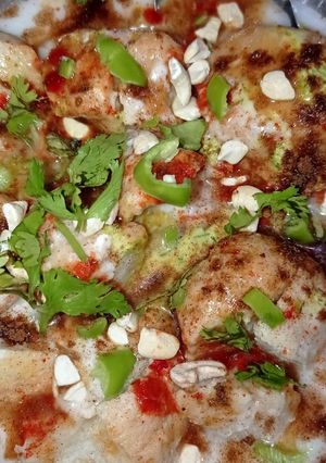 દહીં વડા (Dahi Vada Recipe In Gujarati) રેસીપી મુખ્ય ફોટો
