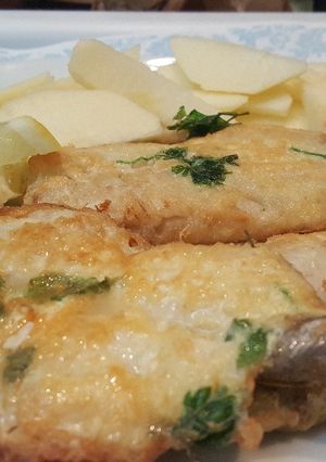 Una foto de Pescadilla o perlitas de ración rebozadas
