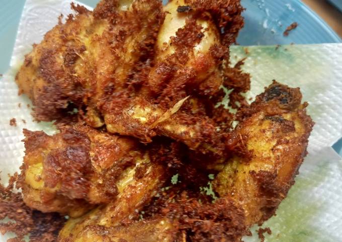 Ayam goreng lengkuas