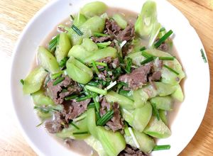 Hình của món Mướp xào thịt bò.