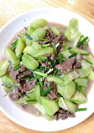 Hình của món Mướp xào thịt bò.