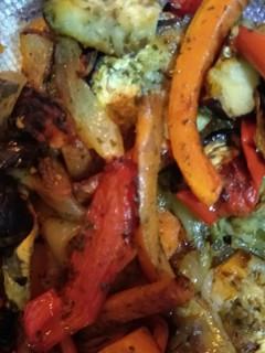 Una foto de Vegetales al horno con lo que hay
