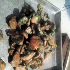 A picture of fried jalapeon peppers.