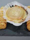 Torta del Casar con setas