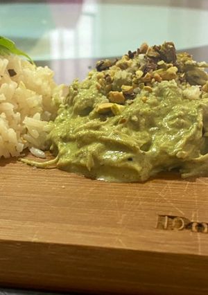 A picture of Chicken Breast in Pistachio Cream.