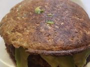 Una foto de como hacer arepa de platano