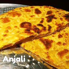 A picture of Rice paratha.