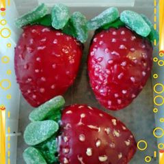 A picture of Amy's Little Strawberry Sponge Cakes ..